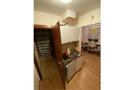 Vollmöblierte, 1 Zimmerwohnung - 400,00&nbsp;EUR Kaltmiete, ca.&nbsp; 22,00&nbsp;m&sup2; in Nürnberg (PLZ: 90482) Erlenstegen