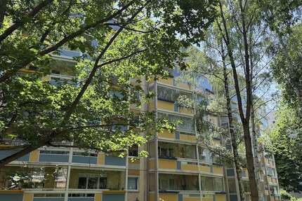 Wohnung zum Mieten in Gera 375,00 € 62.83 m²