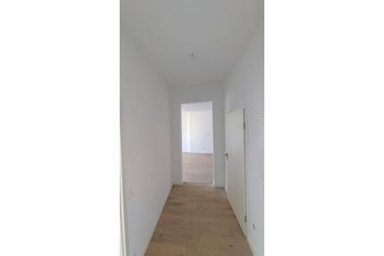 Kernsaniert & bezugsfertig - moderne 4-Zimmer-Wohnung mit Balkon in Bellheim