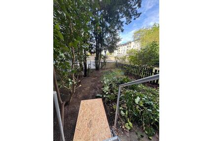 Exklusive, kernsanierte 2-Zimmer Gartenwohnung in Düsseldorf Rheinnähe!
