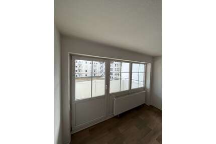 Wohnung zum Mieten in Plauen 290,00 € 55 m²
