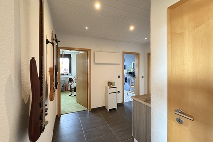 JÄSCHKE - Großzügige 4-Zimmer-Dachgeschosswohnung mit Gartenanteil und Garage - Aachen / Nütheim