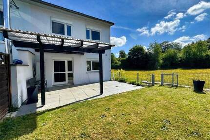 Charmantes Reihenendhaus mit Garten und Blick ins Grüne in familienfreundlicher Lage von Bad Waldsee