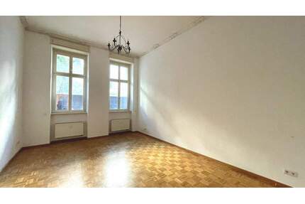 Bezugsfrei! Altbau mit besonderem Flair - Erdgeschosswohnung mit Mini-Terrasse im Winskiez - Berlin Prenzlauer Berg