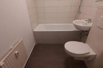 *3 Zimmer in Altstadtnähe* - 324,00&nbsp;EUR Kaltmiete, ca.&nbsp; 54,00&nbsp;m&sup2; in Freiberg (PLZ: 09599)
