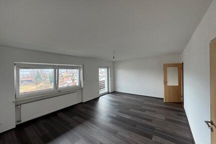 Renovierte 4 Zimmer Wohnung - 790,00&nbsp;EUR Kaltmiete, ca.&nbsp; 115,00&nbsp;m&sup2; in Viechtach (PLZ: 94234)