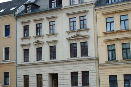 Gemütliche 2 - Raumwohnung mit Einbauküche - Werdau
