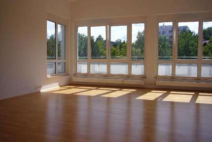 Wohnung zum Mieten in Reutlingen 1.250,00 € 128 m²