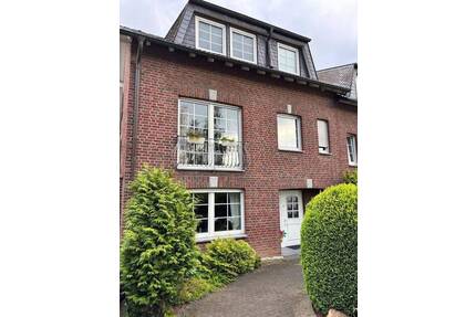 Schönes Reihenendhaus mit Keller in Aachen-Haaren