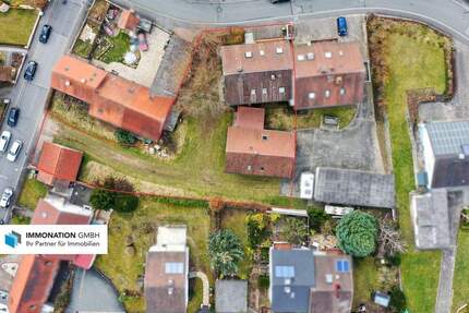 IMMONATION! Dreifamilienhaus mit Gewerbeeinheit in Stegaurach