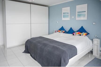 Köln-Grengel: Helle 3,5-Zimmer-Wohnung auf zwei Etagen mit Balkon