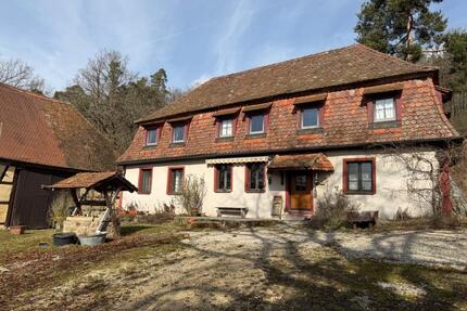 Historisches Gebäudeensemble in Alleinlage - Oberasbach