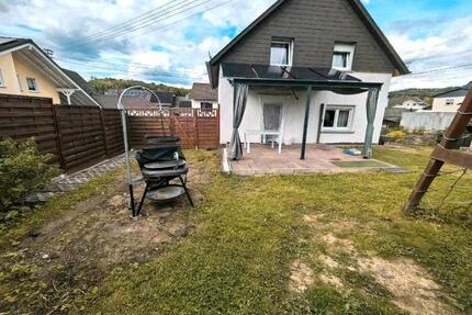 Einfamilienhaus in Atzelgit, frisch Renoviert, mit PV und Pellet - Malberg
