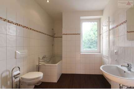 Wohnung zum Mieten in Aue 439,62 € 65.54 m²