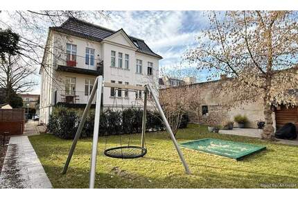Sehr schöne, gut geschnittene 2-Zimmer-Wohnung mit sonnigem Balkon - Berlin Zehlendorf
