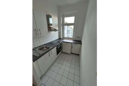 Wohnung zum Kaufen in Chemnitz 59.000,00 € 68.1 m²