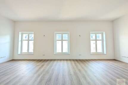 Wohnung zum Mieten in Düsseldorf 2.200,00 € 90 m²