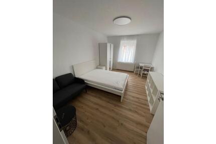 Möbliertes WG Zimmer 3 Zimmer WG - Stuttgart Stuttgart-Ost