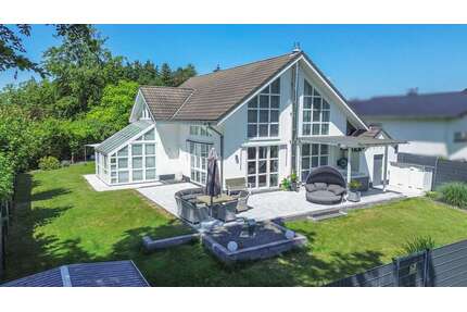 Haus zum Kaufen in Windhagen 667.000,00 € 192 m²