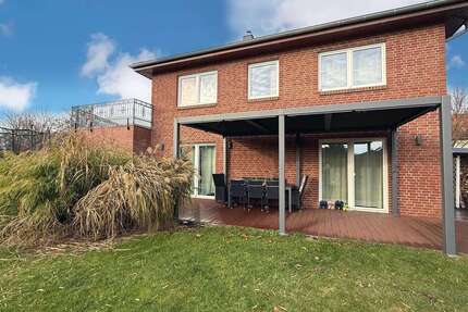 Haus zum Kaufen in Wustermark 649.000,00 € 142 m²