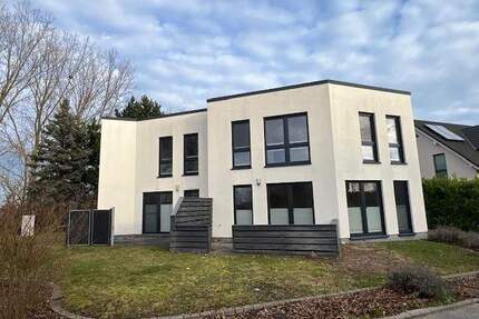 Freigezogenes modernes Doppelhaus mit Doppelcarport - Rostock Elmenhorst