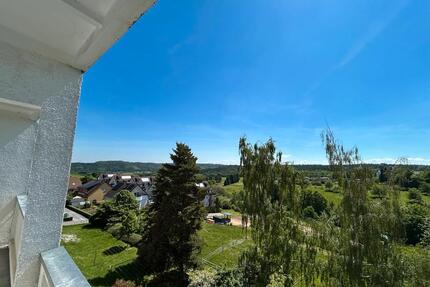 3 Zimmerwohnung, 52 m2 - 28.900,00&nbsp;EUR Kaufpreis, ca.&nbsp; 52,00&nbsp;m&sup2; in Lichtenstein (Sachsen) (PLZ: 09350)