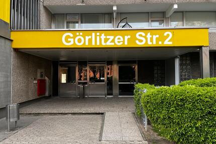 3-Zimmer Wohnung mit großem Balkon und Rheinblick - Neuss