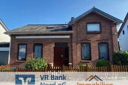 Haus zum Kaufen in Gelting 298.000,00 € 203.51 m²