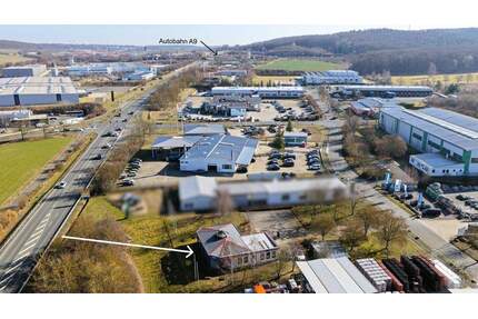 Gewerbestandort mit Sichtlage nahe A9 -2.236 m² Grundstück- Halle, Büro 170 m² Nfl + Ausbaupotential - Petersberg Gewerbegebiet