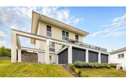 Exklusives Einfamilienhaus in ruhiger Lage mit tollem Ausblick - Stilvoll, modern und bezugsfertig - Glashütten Oberems