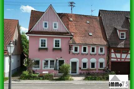 Haus zum Kaufen in Ötisheim 99.000,00 € 200 m²