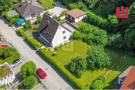 WINDISCH IMMOBILIEN - Großes Baugrundstück mit Altbestand & Baugenehmigung für 4 DHH in Grafrath!