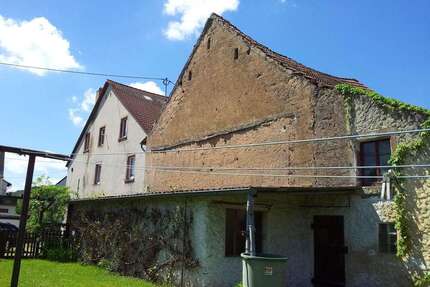 Haus zum Kaufen in Blieskastel 159.000,00 € 220 m²