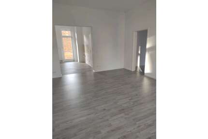 Wohnung zum Mieten in Zeitz 280,00 € 54.76 m²