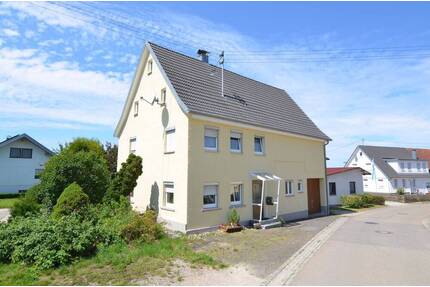 Einfamilienwohnhaus mit WerkstattHalle - Langenenslingen Ittenhausen