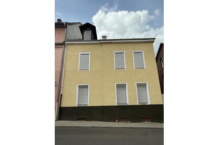 Grundstück mit 2 Gebäuden in Pirmasens