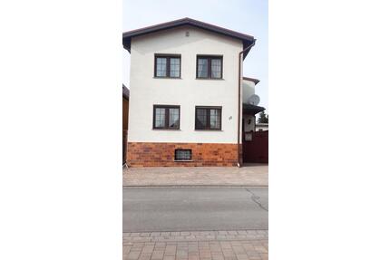 Einfamilienhaus - 289.000,00&nbsp;EUR Kaufpreis, ca.&nbsp; 160,00&nbsp;m&sup2; in Querfurt (PLZ: 06268)