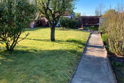 KleingartenSchrebergarten - 5.000,00&nbsp;EUR Kaltmiete, ca.&nbsp; 0,00&nbsp;m&sup2; in Wilhelmshaven (PLZ: 26389) Aldenburg