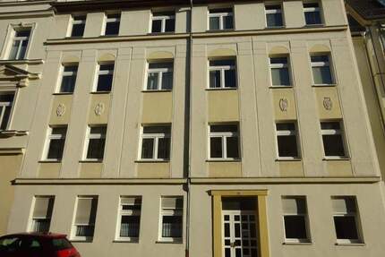 neu renovierte 3-Zi-Whg. im DG in ruhiger, zentraler Lage - Gera Innenstadt