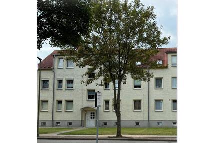 3-Zimmer-Wohnung mit Stellplatz und Garage - Dargun