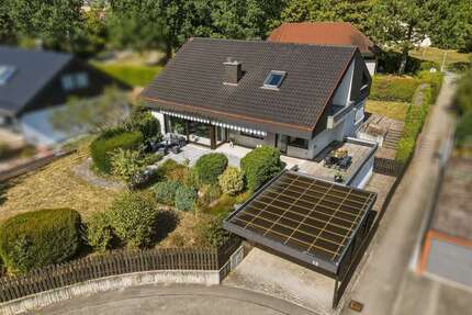Haus zum Kaufen in Backnang 630.000,00 € 215 m²