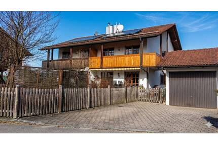 Helle Doppelhaushälfte mit viel Platz und großem Garten - Ostermünchen