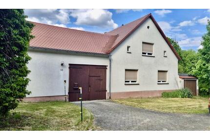 Historischer Vierseitenhof mit 13 Hektar Land, Bauernhof - Hoyerswerda