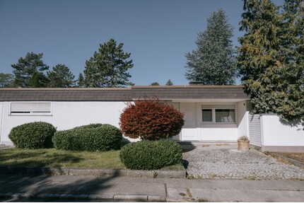 Exklusiver Bungalow mit Schwimmbad auf Südgrundstück - Krailling