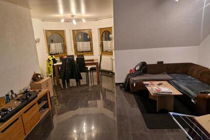 Wohnung zu Vermieten in Kreßberg-Leukershausen