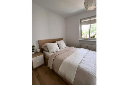 Schöne möbilierte 2 Zi. Wohnung in Plagwitz, ab Juni Bezugsfrei - Leipzig Altwest