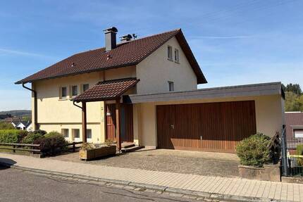 Einfamilienhaus mit Garage in Aglasterhausen