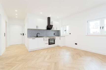 Wohnung zum Kaufen in Berlin Hermsdorf 199.000,00 € 65.18 m² - Berlin / Hermsdorf