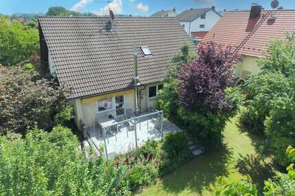 Haus zum Kaufen in Weitramsdorf - Weidach 389.000,00 € 153 m²