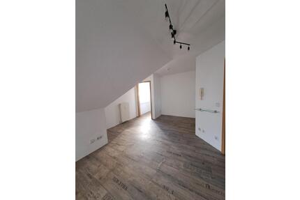 große 2 Zimmer Wohnung im Zentrum von Rathenow zu vermieten – 61m²